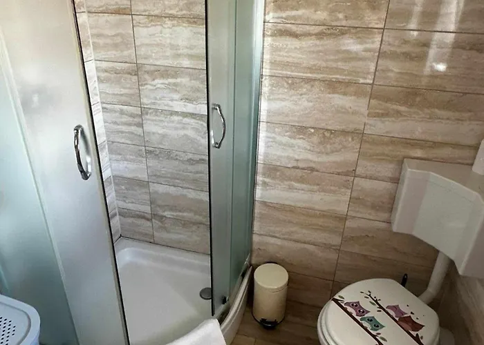 公寓 Three Lions Number 2 *