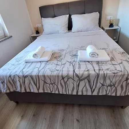 Appartement Three Lions Number 2 Pula