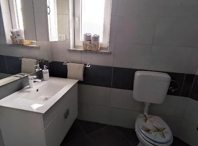 Three Lions Number 2 Apartamento Pula