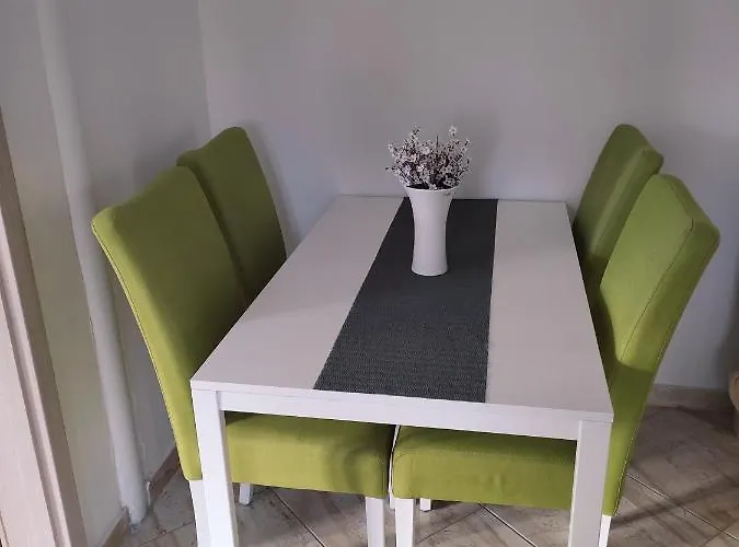 Three Lions Number 2