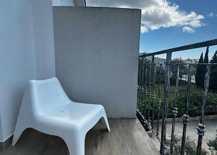 Three Lions Number 2 Apartamento